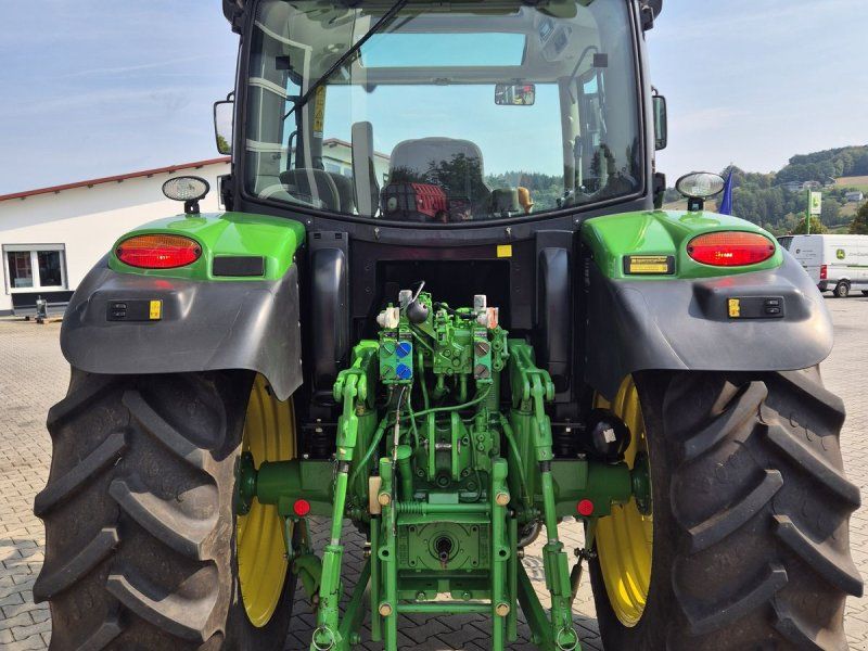 John Deere 6105R