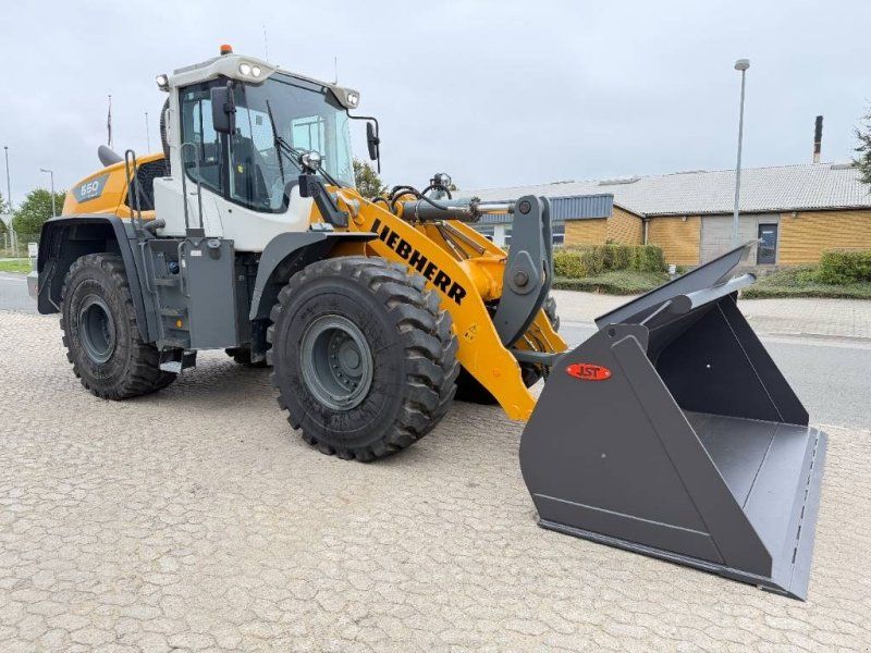 Liebherr L 550 XPower