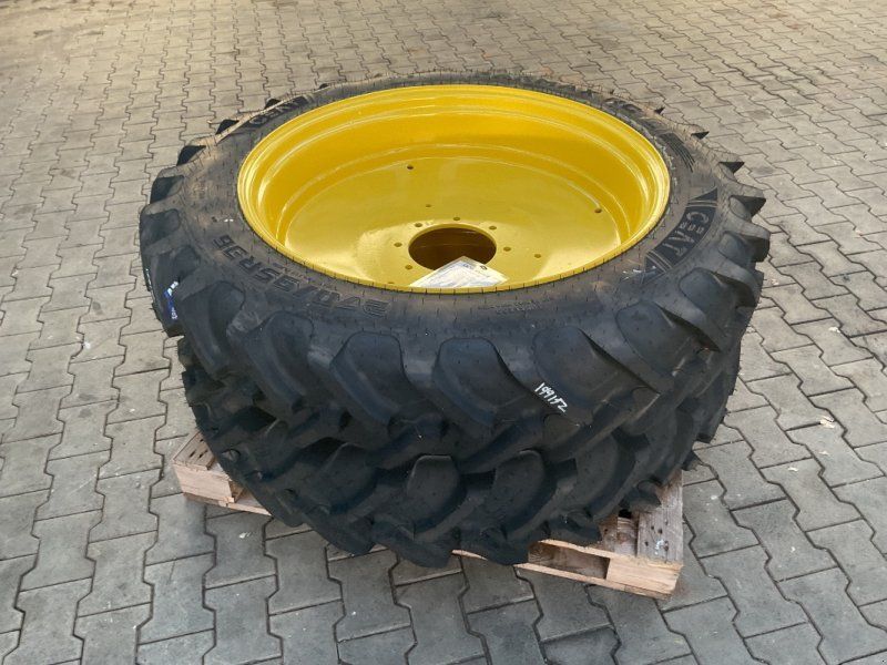 Ceat 270/95R36