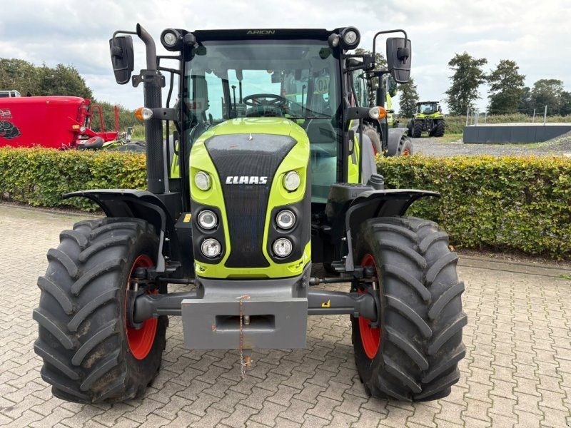Claas Arion 420