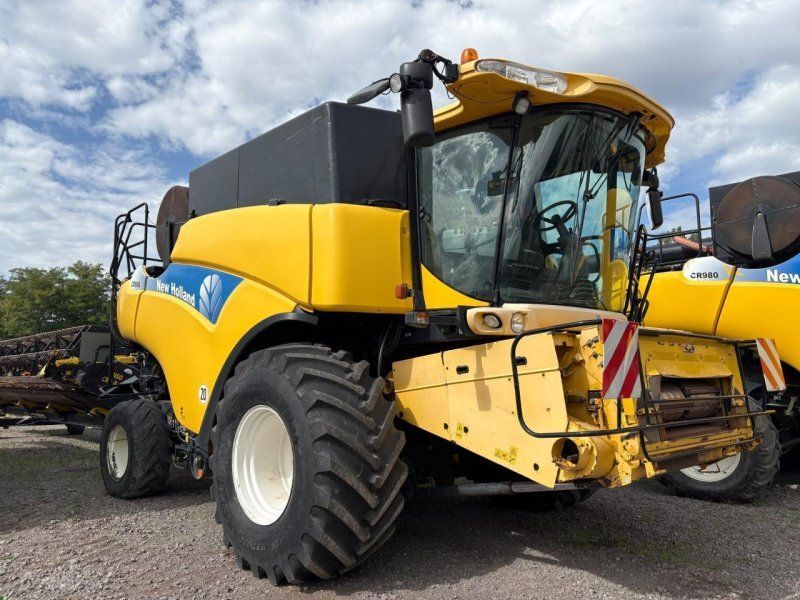 New Holland CR 980