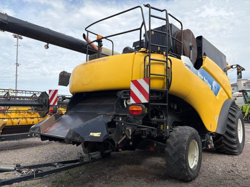 New Holland CR 980