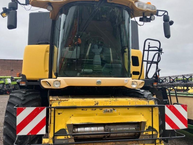 New Holland CR 980