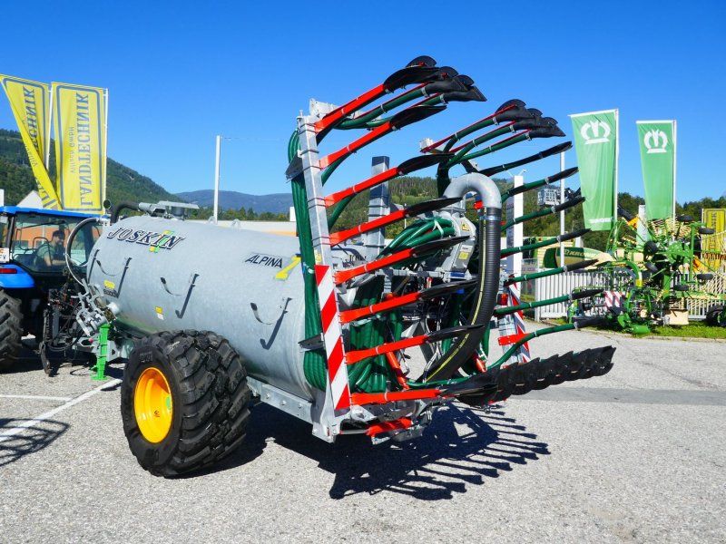 Joskin Alpina 2 6000 S + Vogelsang UniSpread 7,5 m