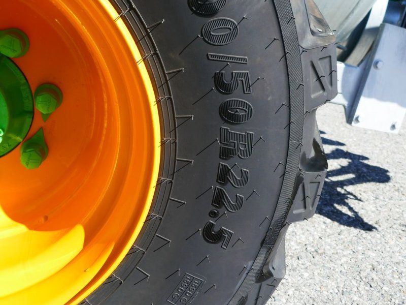 Joskin Alpina 2 6000 S + Vogelsang UniSpread 7,5 m