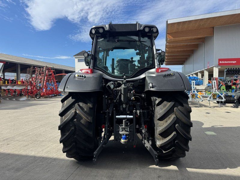 Valtra N175
