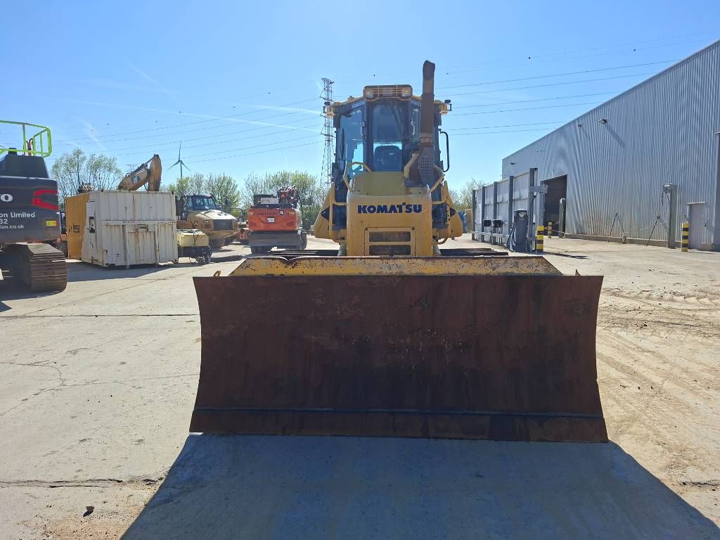 Komatsu D61PXi-24