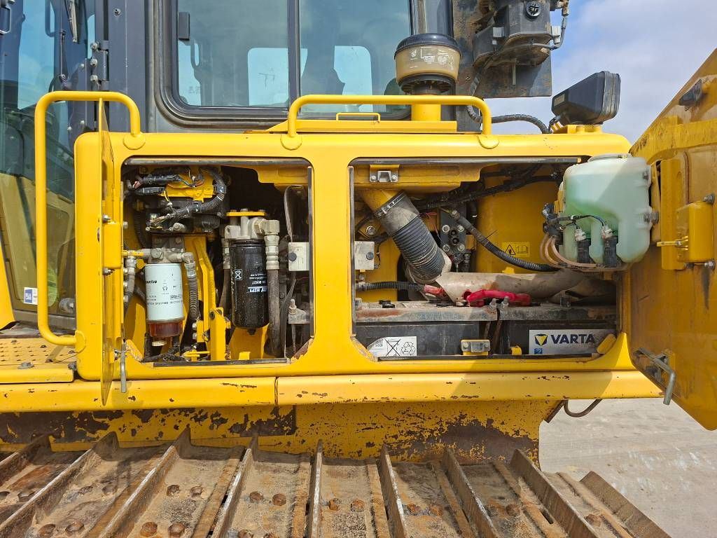 Komatsu D65PX-18 (with Topcon 3D GPS)