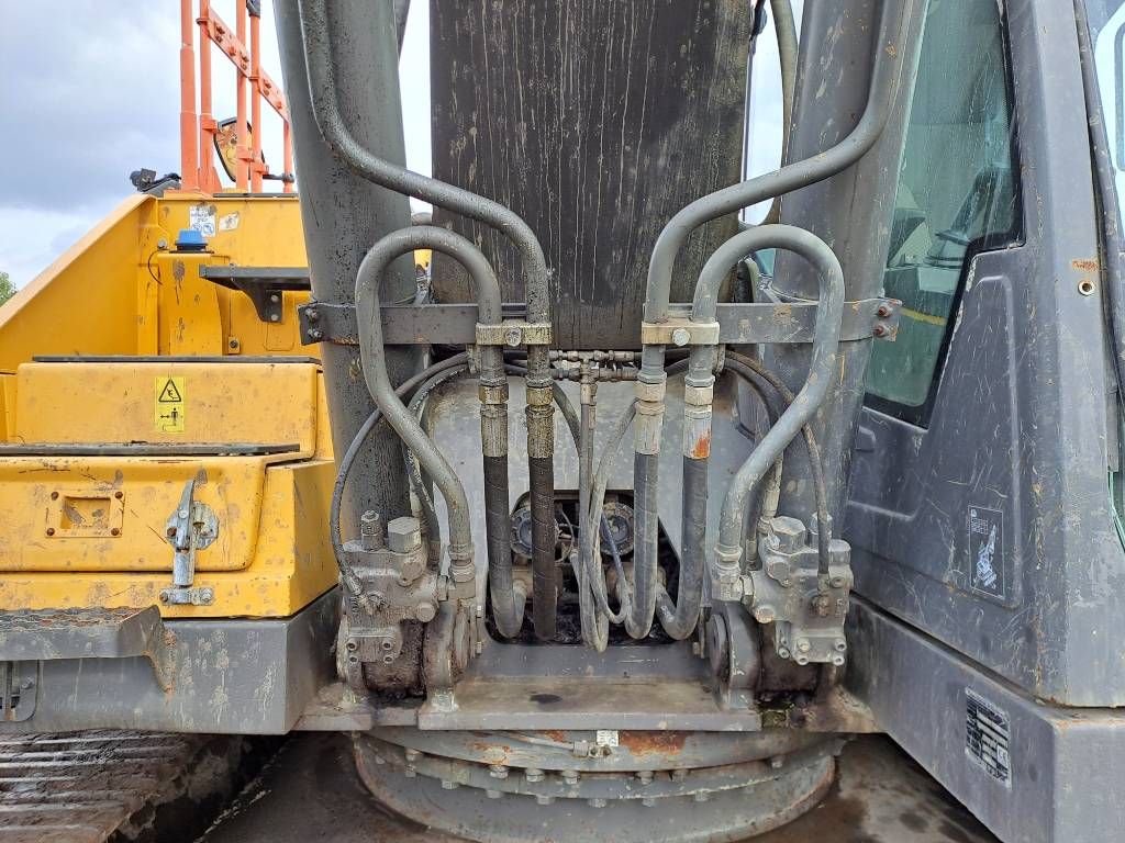 Volvo EC300EL