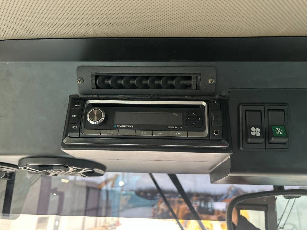 Ammann AV130X