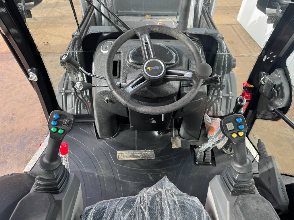 HexL 420x 4WD - Telescopic boom - 4/1 Bucket + For