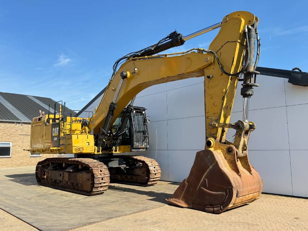 CAT 374FL - Automatic Greasing / Rear + Side Camera