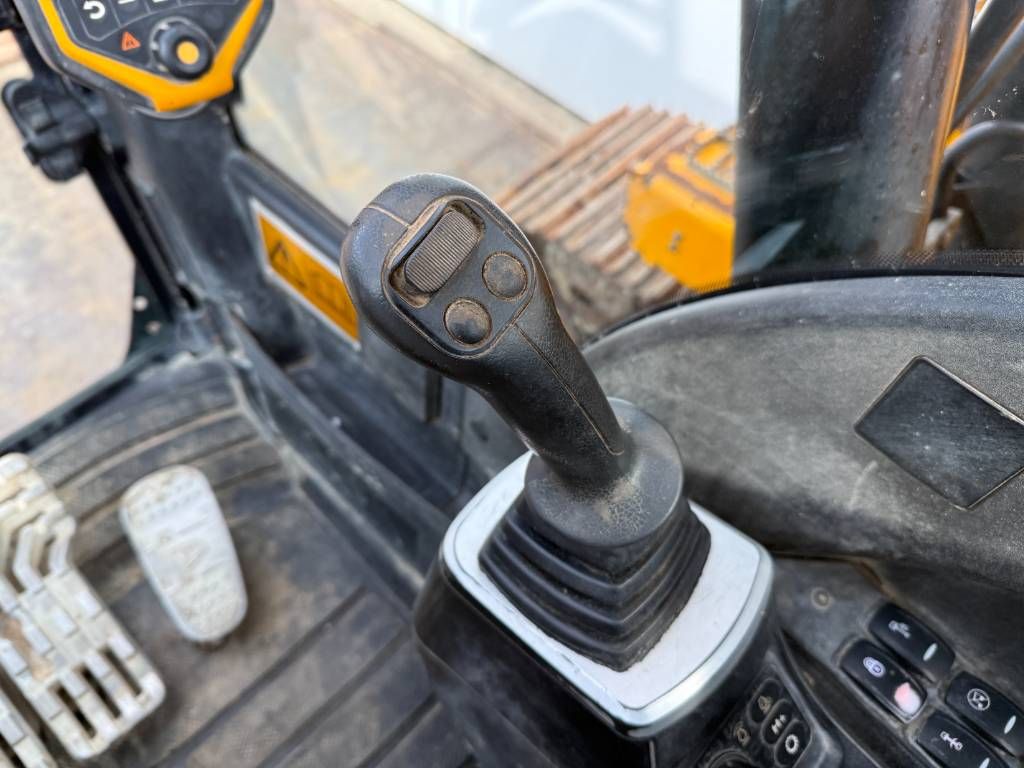 JCB JZ141LC - Hammer Lines / Automatic Greasing