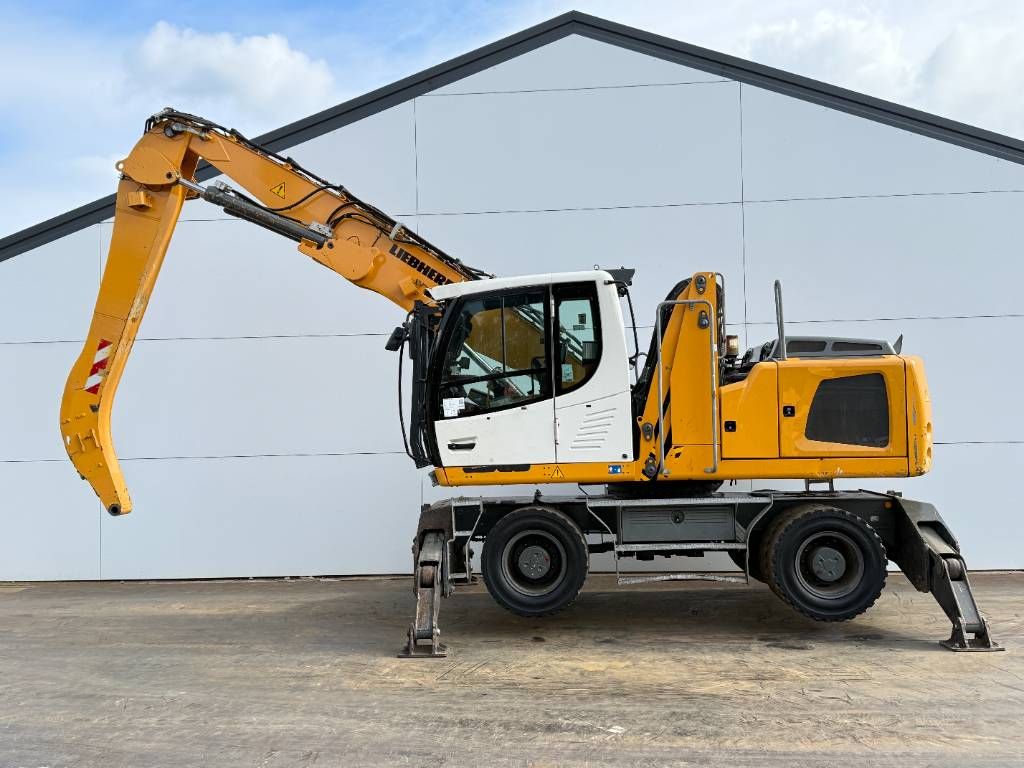 Liebherr LH22 - Tilting Cab / Auto Greasing / Camera