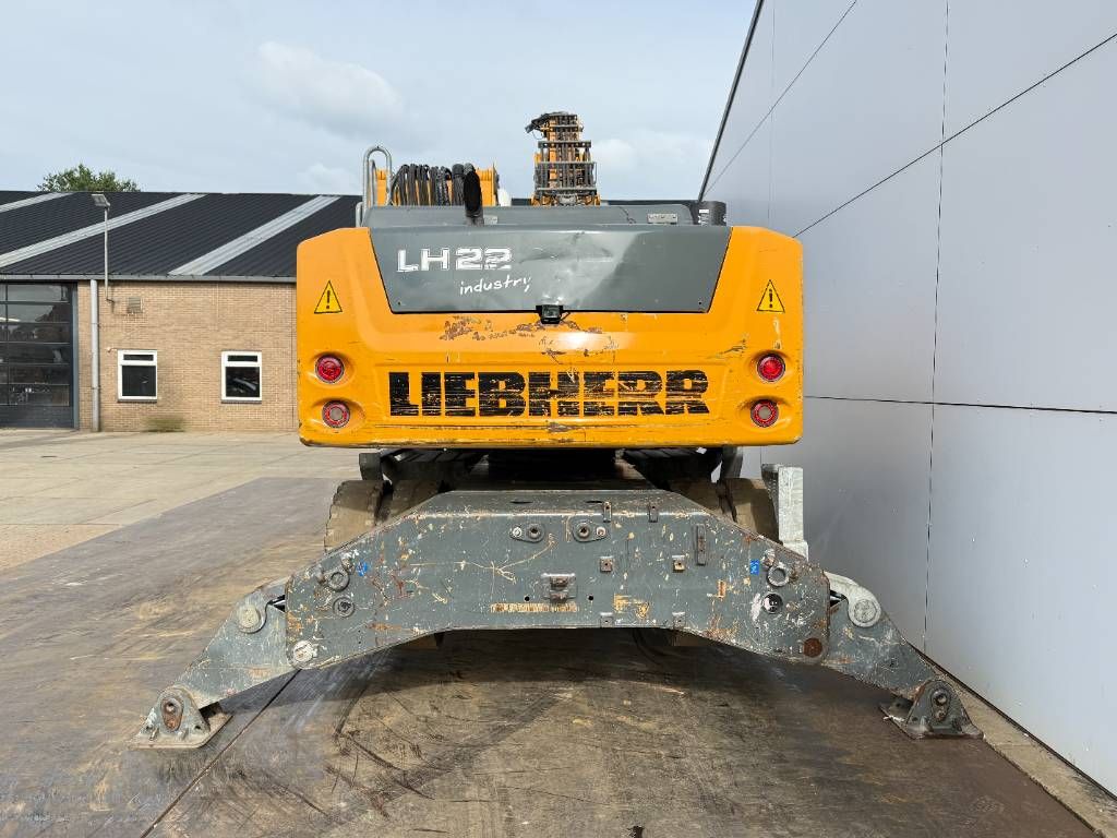 Liebherr LH22 - Tilting Cab / Auto Greasing / Camera