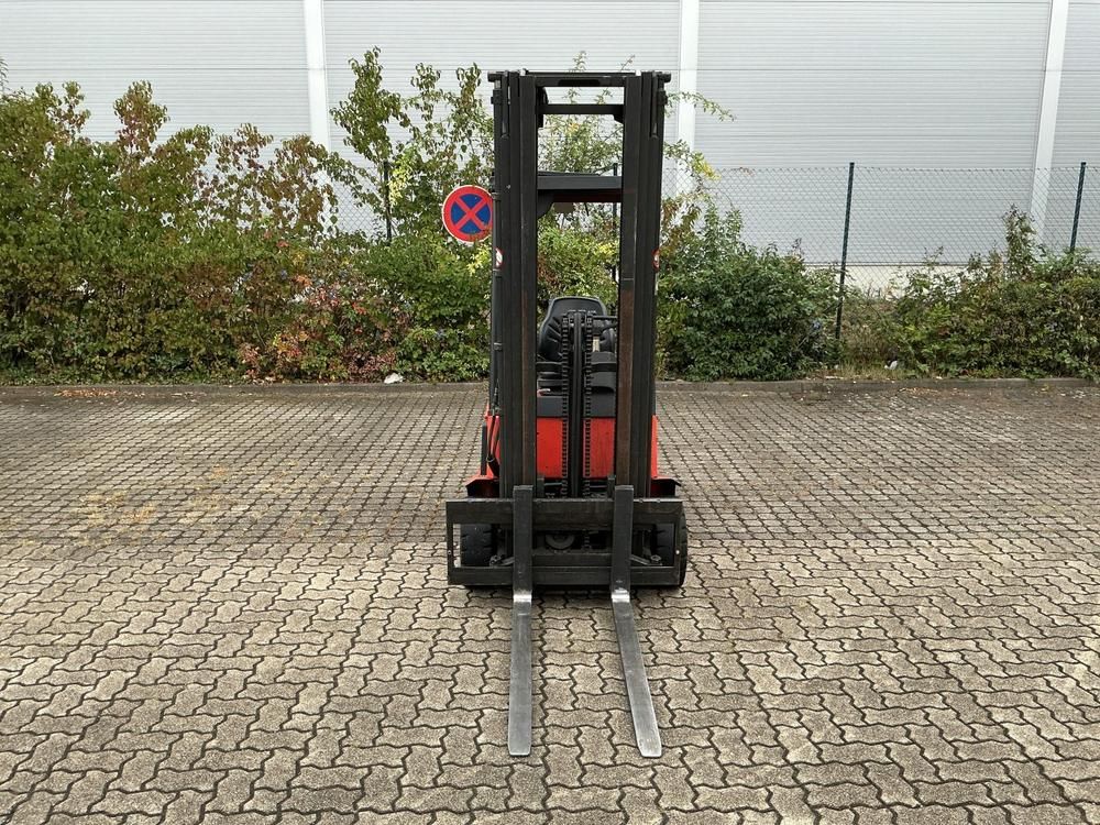 Linde E15 Forklift