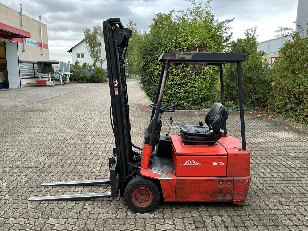 Linde E15 Forklift