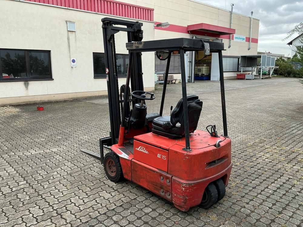 Linde E15 Forklift