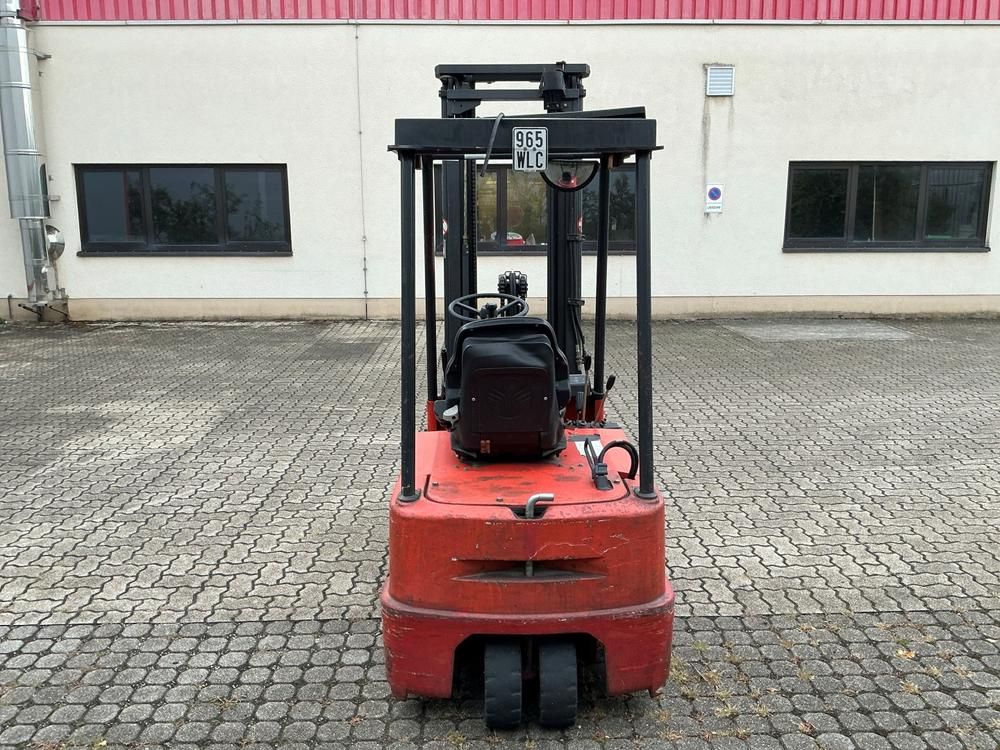 Linde E15 Forklift
