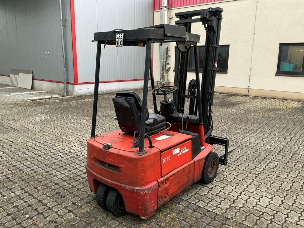 Linde E15 Forklift