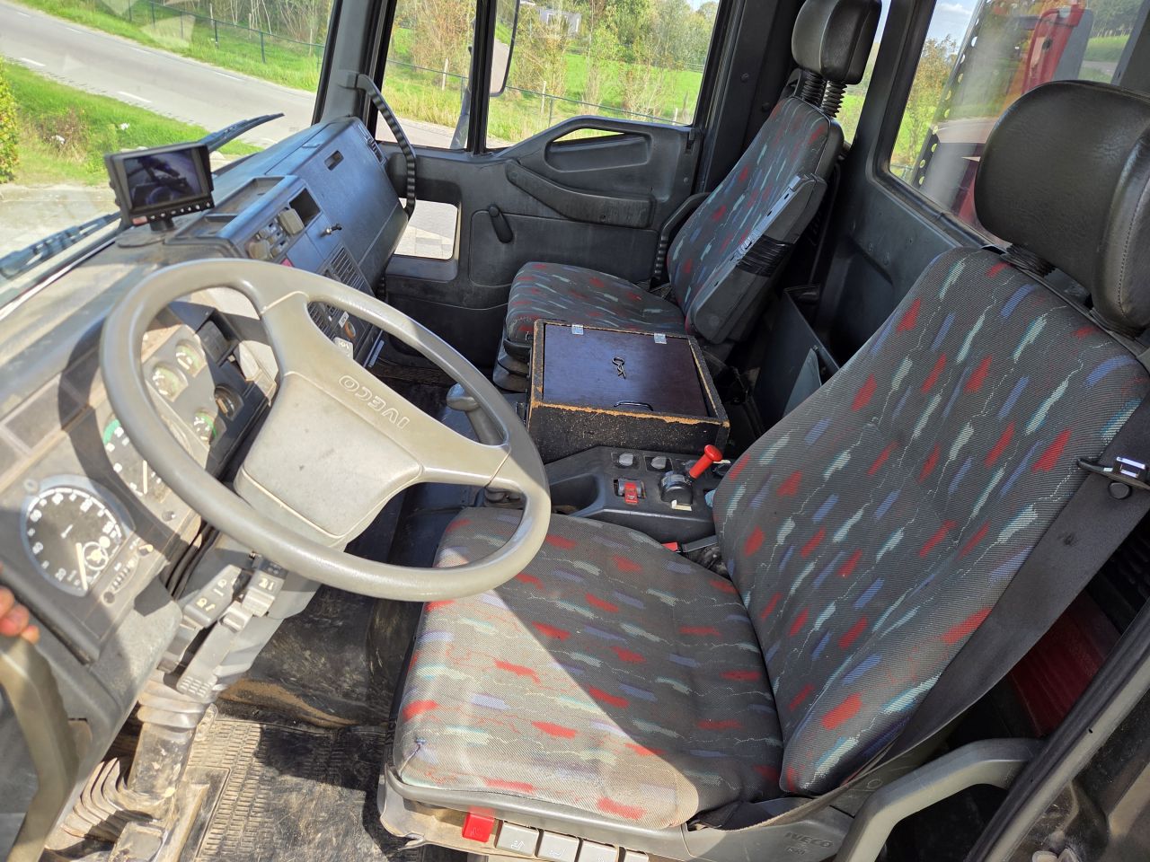 Iveco 4x4 MMBS Palfinger mobiele werkplaats met kraan