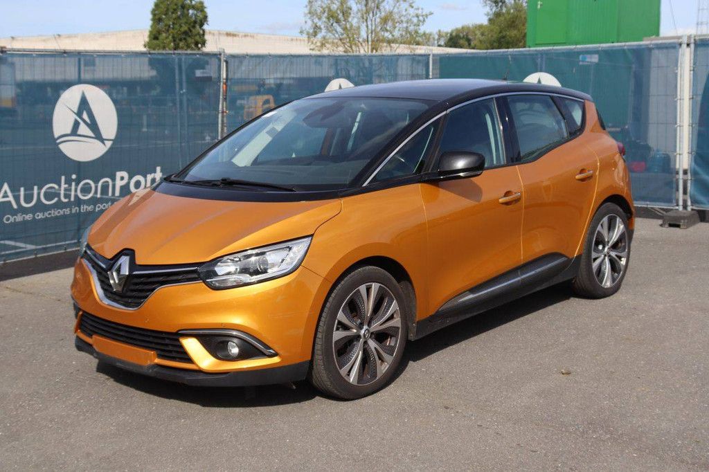 Personenauto Renault Scenic 1.2 Benzine 116pk 2017 (Marge)