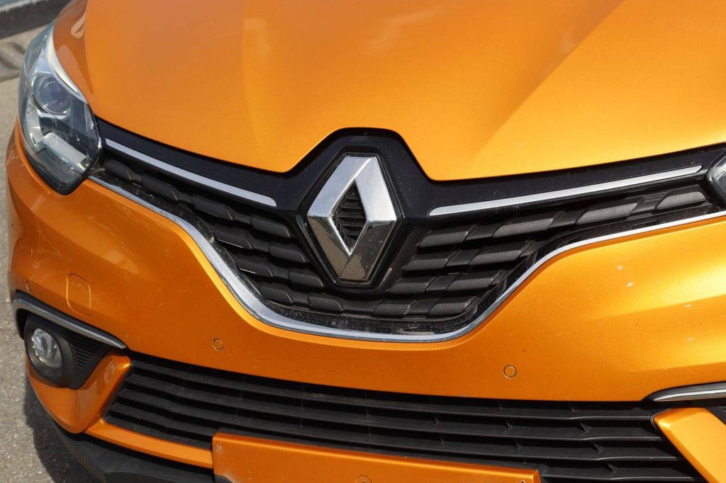 Personenauto Renault Scenic 1.2 Benzine 116pk 2017 (Marge)