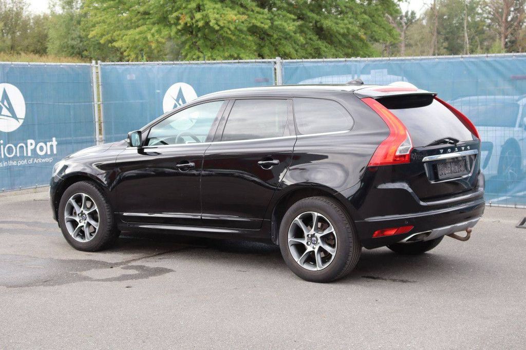 SUV Volvo XC60 Diesel 190hp 2016 (Margin)