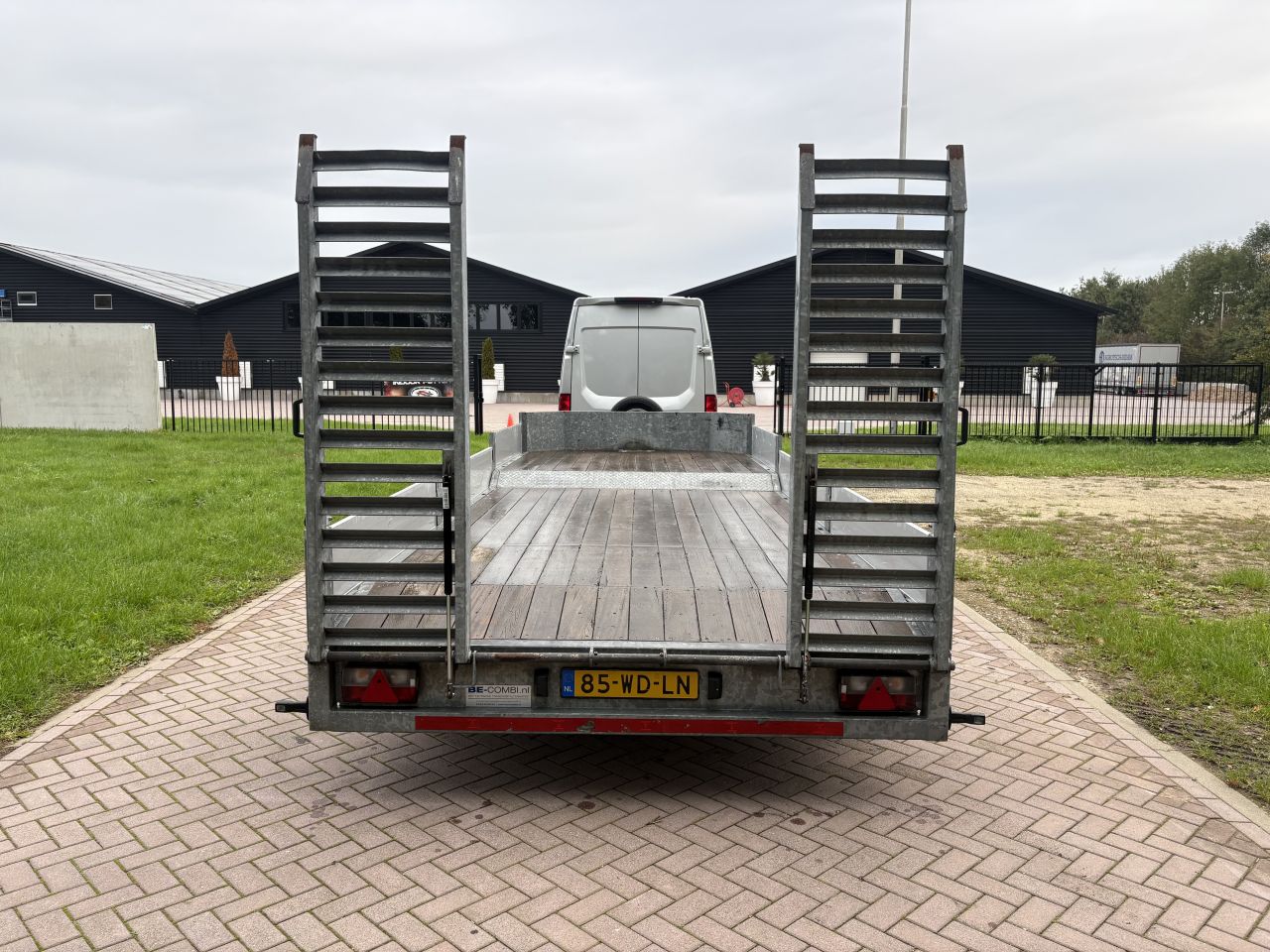Iveco Daily lucht geremd 11.9 ton -schamel aanhangwagen 7 TON