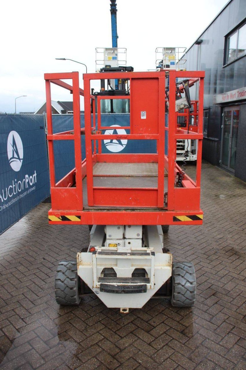 Scissor lift Holland Lift MONOSTAR Y-64EL14 Electric 8.4m 2015