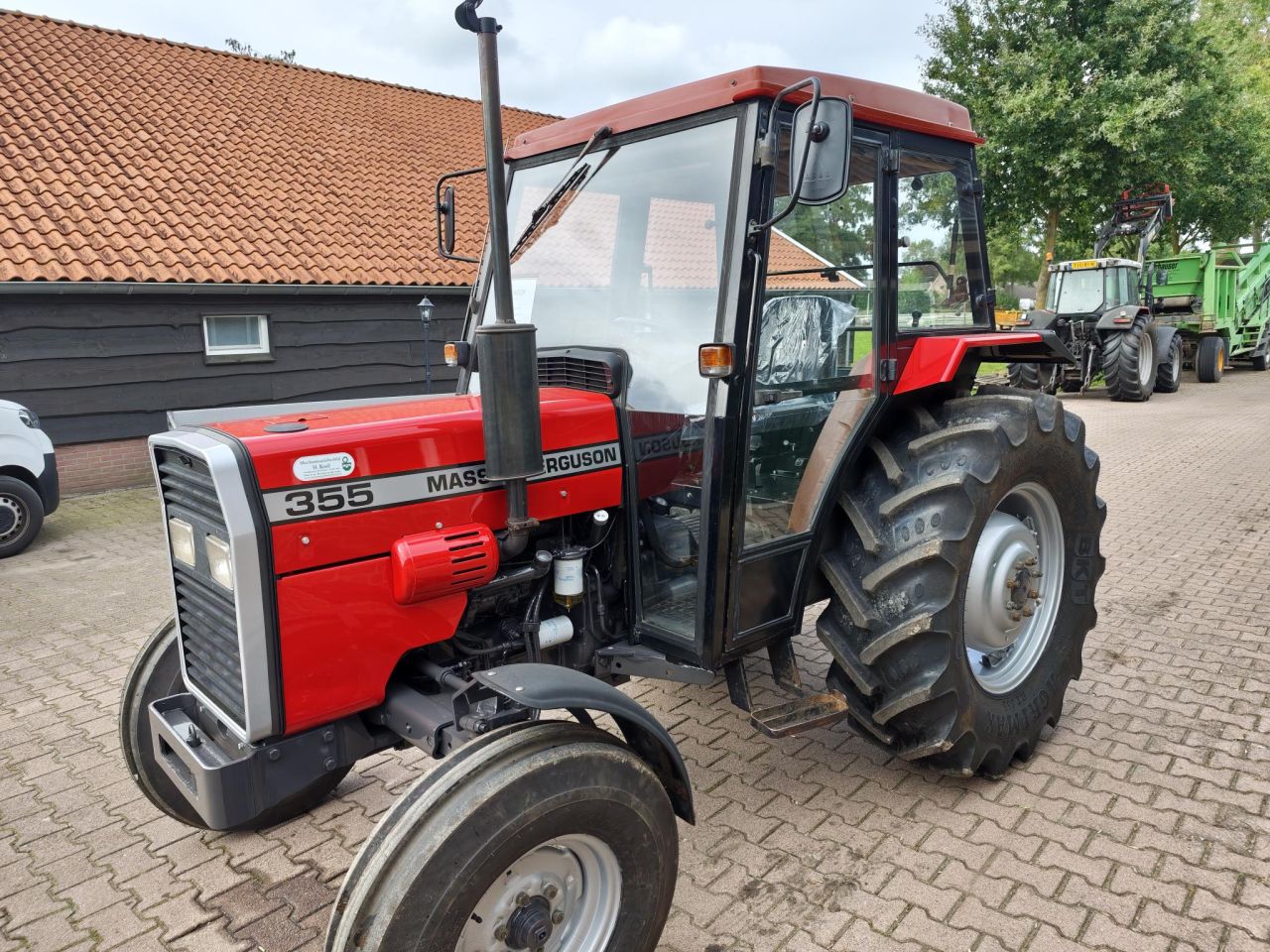 Prachtige Massey Ferguson 355