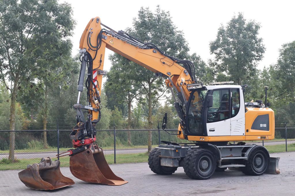 Liebherr A916 | ROTOTILT R5 + GRIP | 3D GPS | BSS | FULL OPTIONS