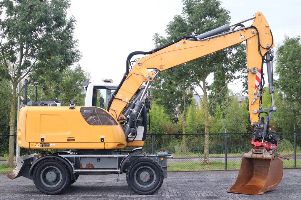 Liebherr A916 | ROTOTILT R5 + GRIP | 3D GPS | BSS | FULL OPTIONS