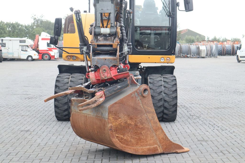 Liebherr A916 | ROTOTILT R5 + GRIP | 3D GPS | BSS | FULL OPTIONS