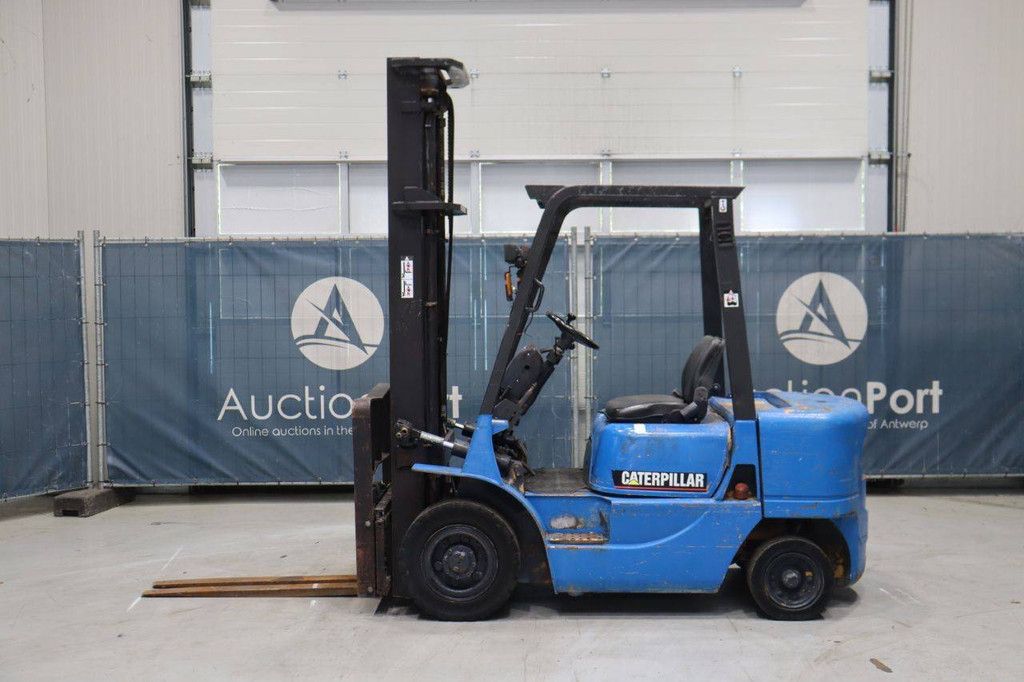 Caterpillar DP25K Diesel Forklift 2500kg 4.5m 2000