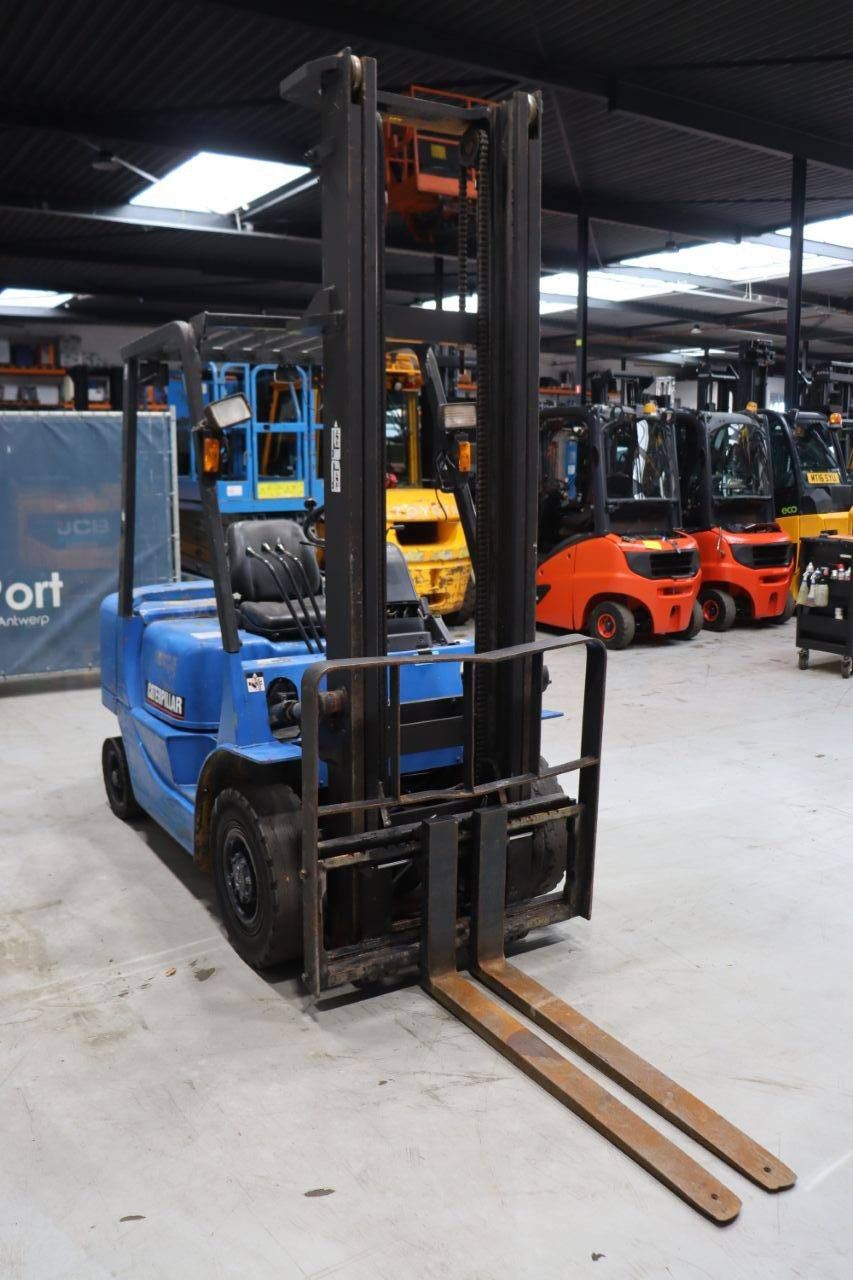Caterpillar DP25K Diesel Forklift 2500kg 4.5m 2000