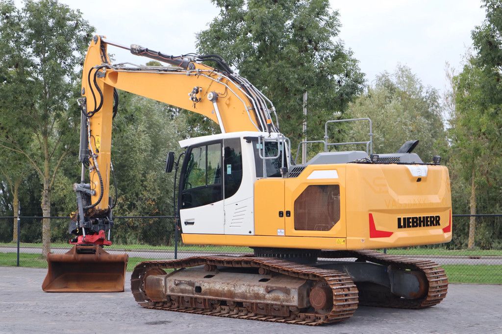 Liebherr R924 WLC | ROTOTILT R8 | BUCKET |