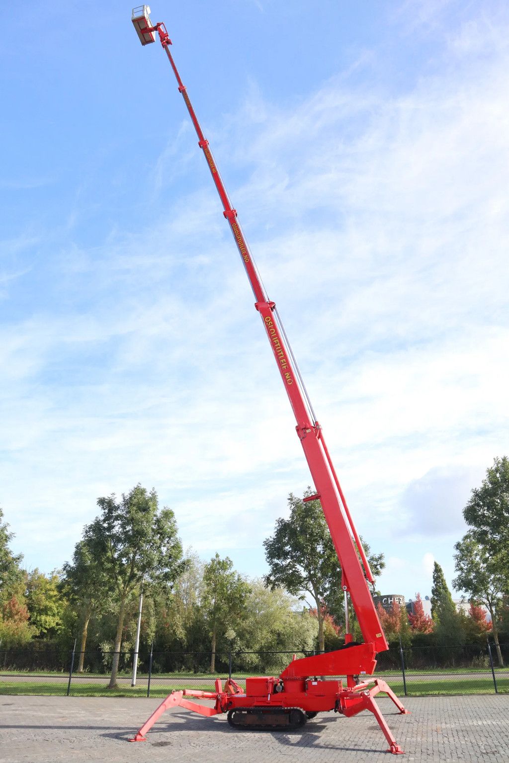 Teupen LEO 36 T | 36 METER | REMOTE CONTROL