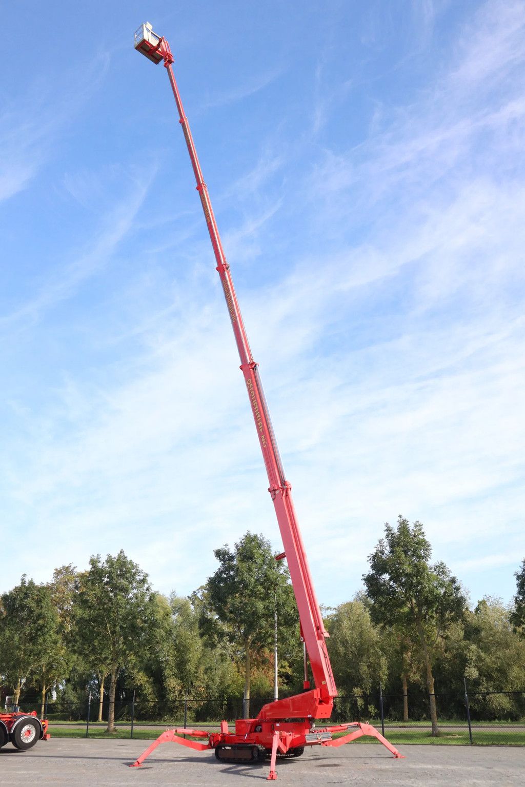 Teupen LEO 36 T | 36 METER | REMOTE CONTROL