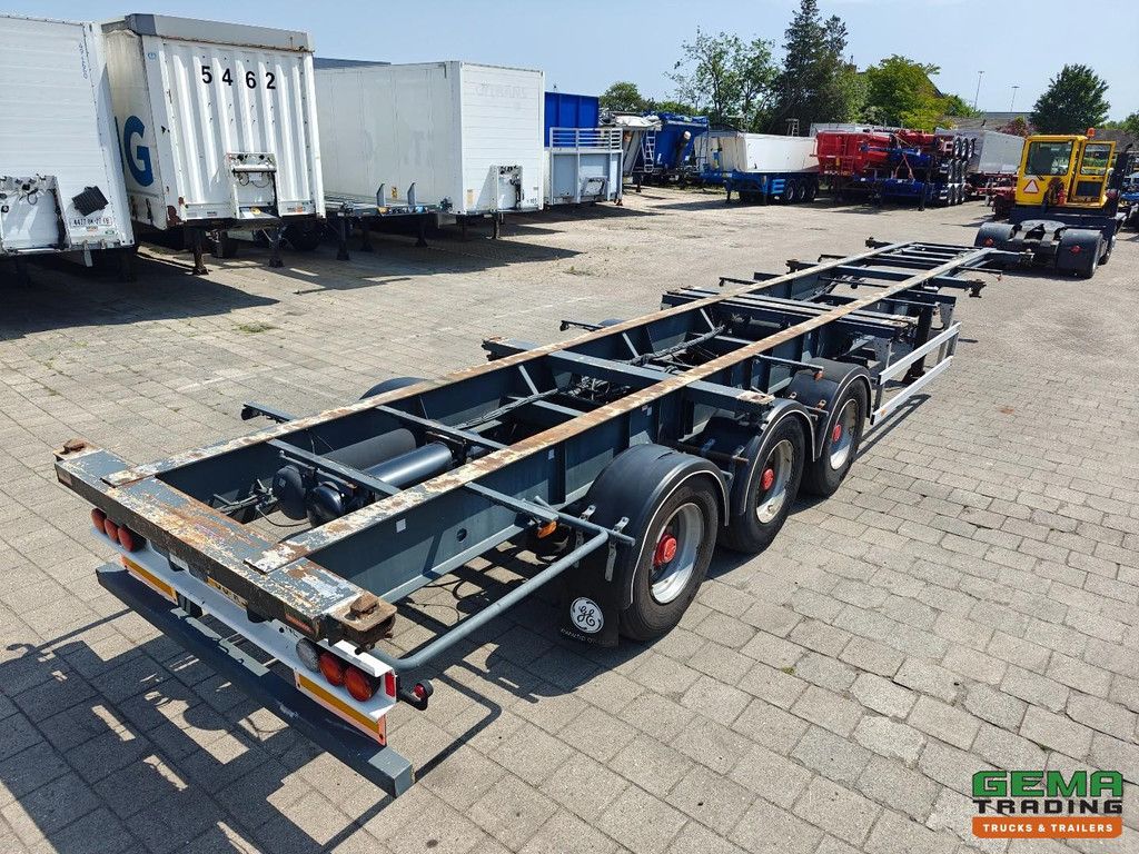 Netam-Fruehauf OCCR 39 327 A 40FT Container Chassis - Drum Brakes - Lift Axle - 5750KG - 3SMB Axles