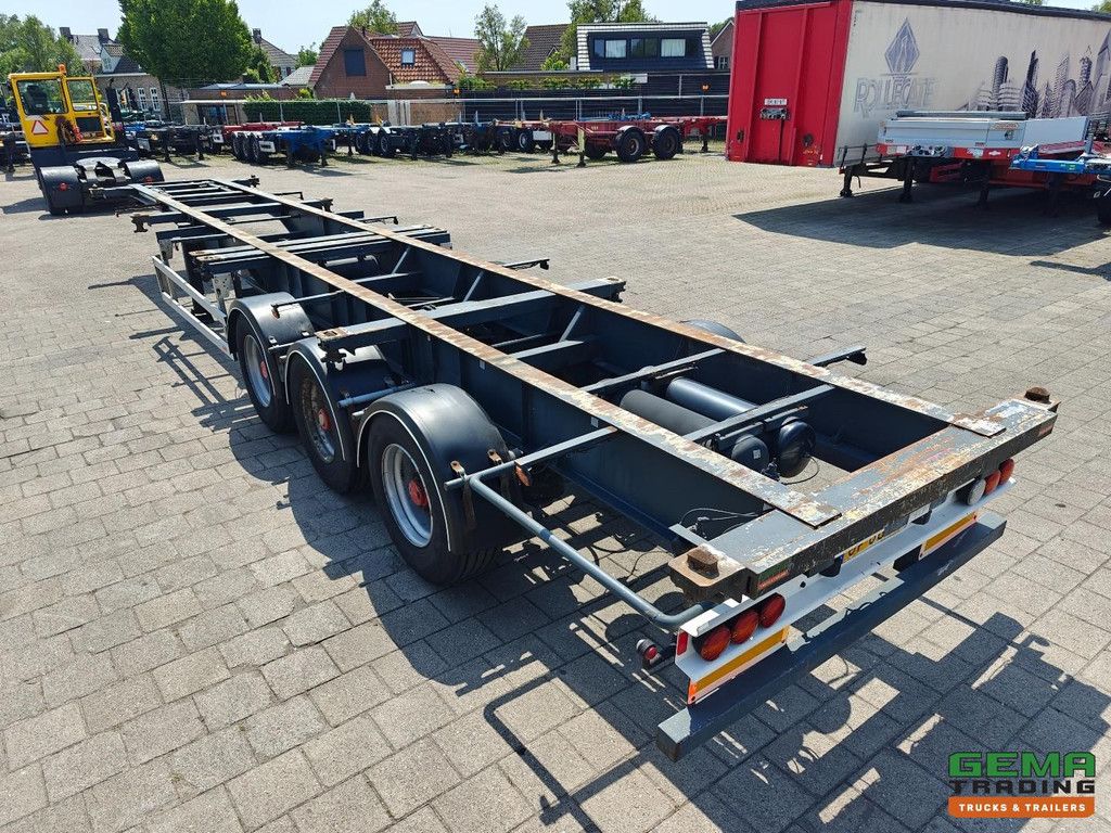 Netam-Fruehauf OCCR 39 327 A 40FT Container Chassis - Drum Brakes - Lift Axle - 5750KG - 3SMB Axles