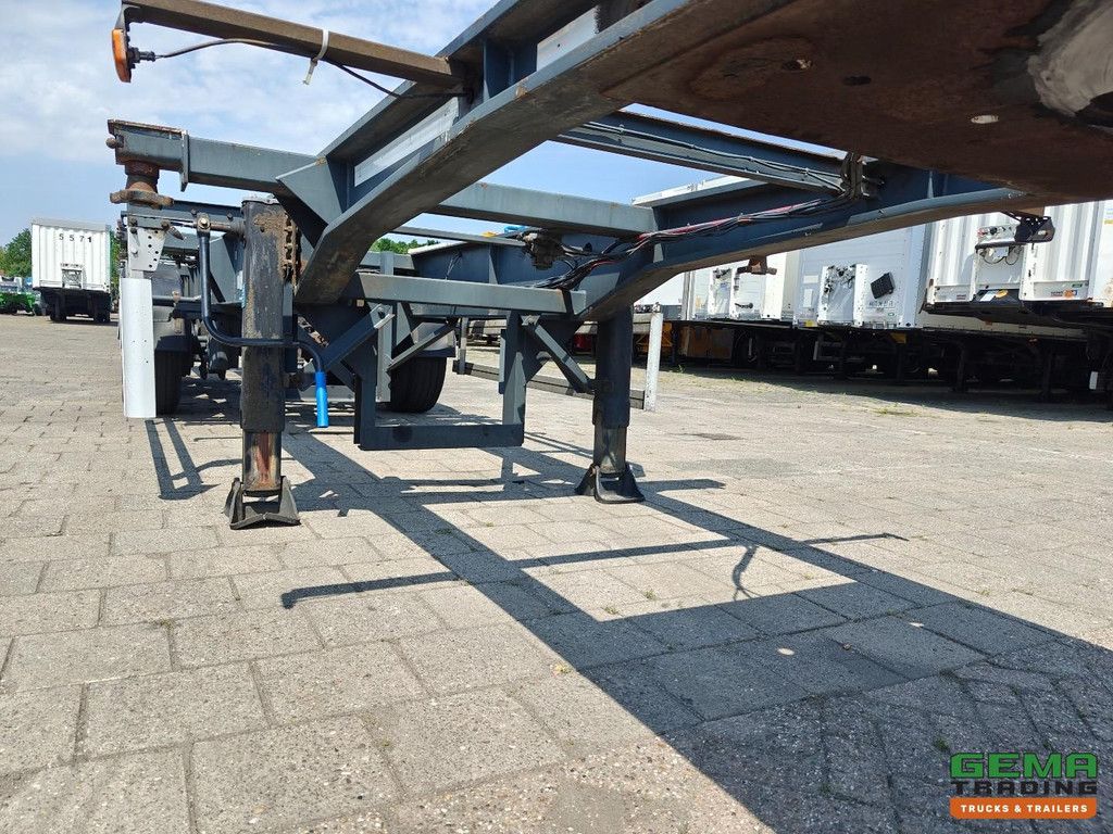 Netam-Fruehauf OCCR 39 327 A 40FT Container Chassis - Drum Brakes - Lift Axle - 5750KG - 3SMB Axles