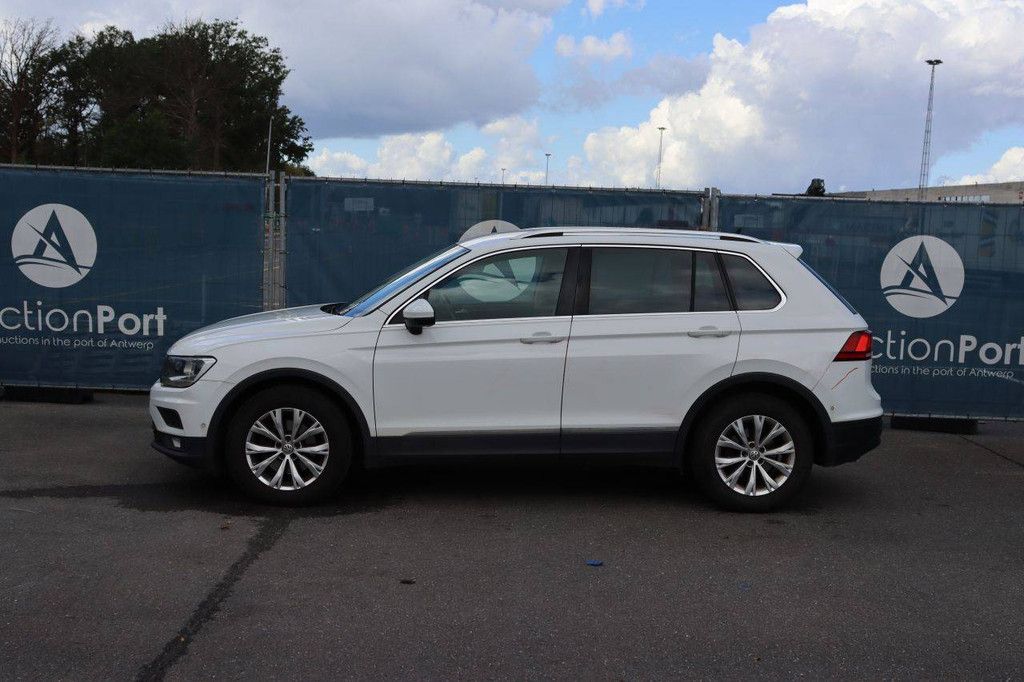 SUV Volkswagen Tiguan Petrol 150hp 2019