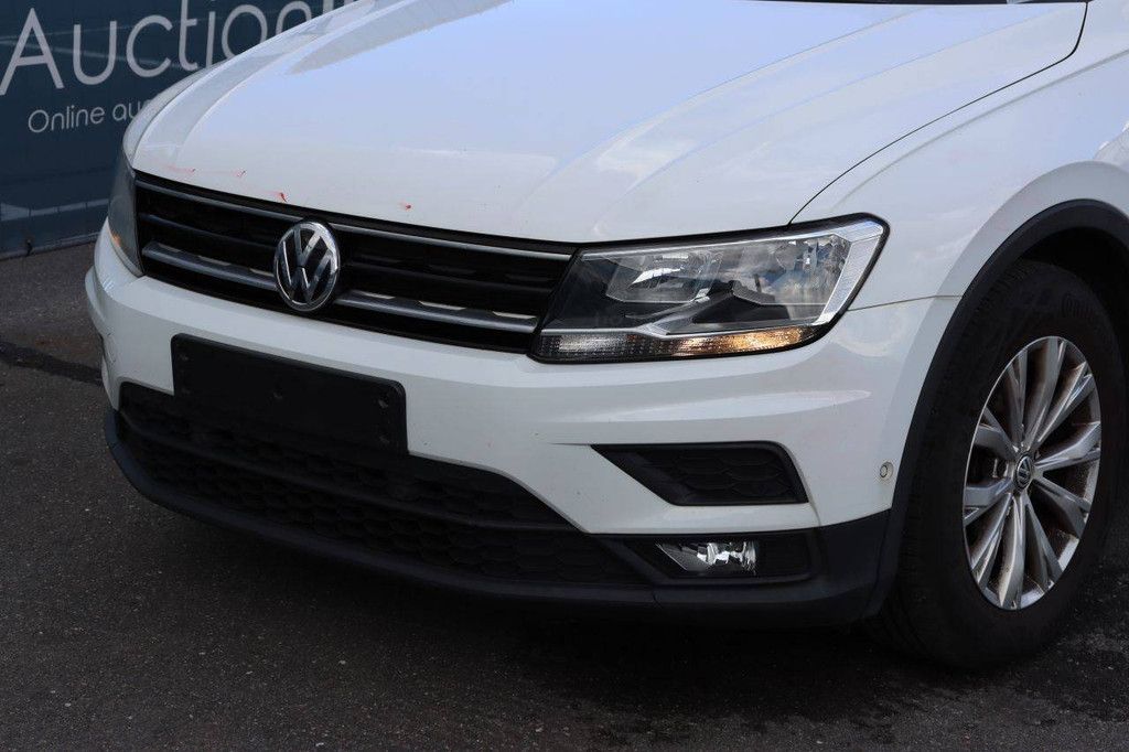 SUV Volkswagen Tiguan Petrol 150hp 2019