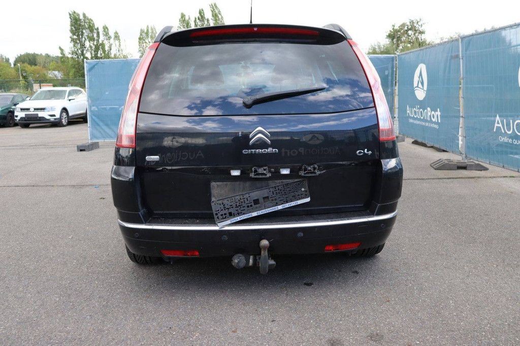 Passenger car Citroen Grand C4 Picasso Diesel 112hp 2011 (Margin)