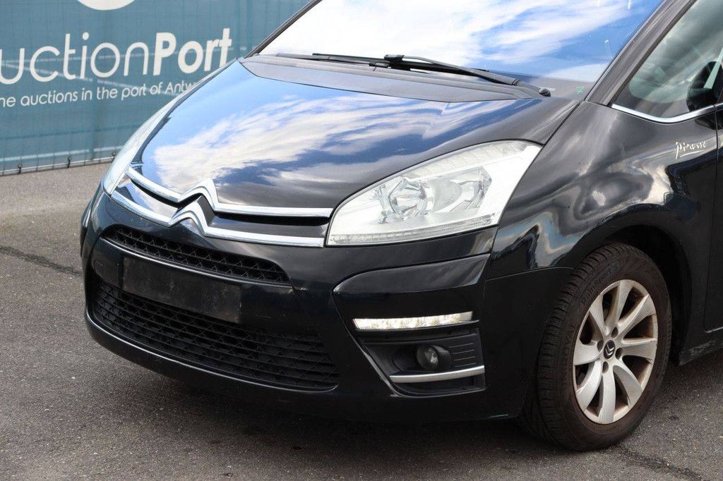 Passenger car Citroen Grand C4 Picasso Diesel 112hp 2011 (Margin)