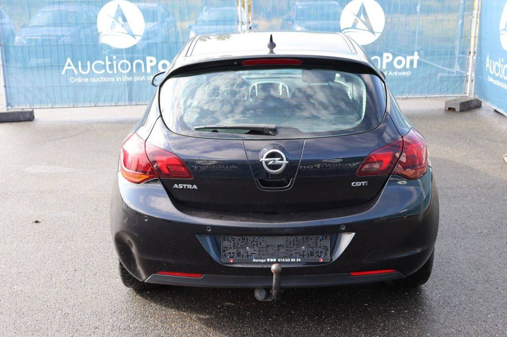Passenger car Opel Astra Petrol 140hp 2010 (Margin)