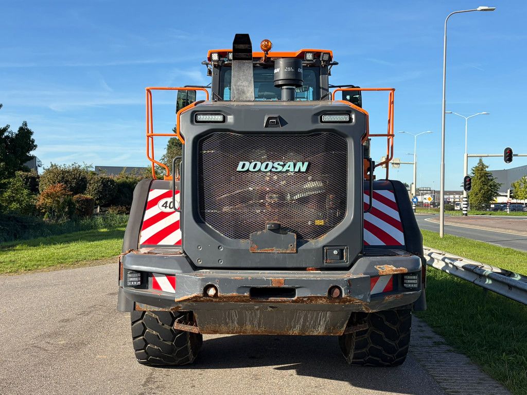 Doosan DL380-7