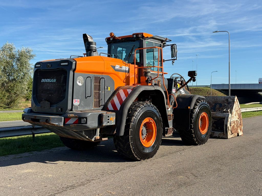 Doosan DL380-7