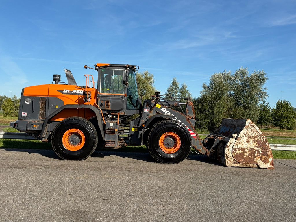 Doosan DL380-7